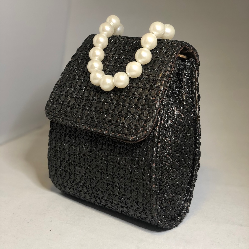 Black Straw Bag w. Pearl Handle